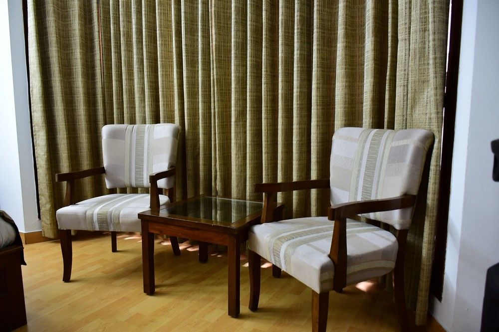 Hotel Windsor Castle Cyber City Gurgaon Zewnętrze zdjęcie